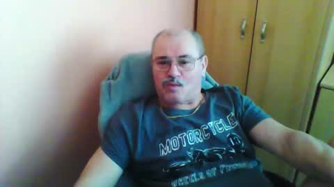 Snapshot of ferda5908736 chatting on 03/04/25, 08:13 ferda5908736 online show from 03/04/25, 08:13