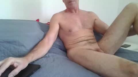 fergi1999 online show from 10/18/25, 08:15