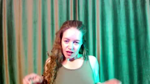 Snapshot of fern_lust chatting on 04/30/26, 02:45 fern_lust online show from 04/30/26, 02:45