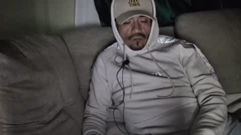 fernand89 online show from 11/05/25, 06:24