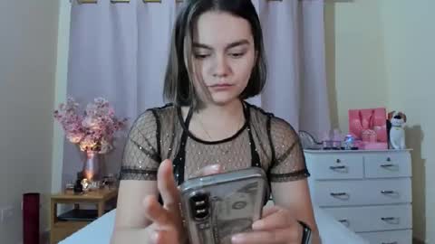 Snapshot of fernanda_151 chatting on 02/03/26, 06:35 fernanda_151 online show from 02/03/26, 06:35