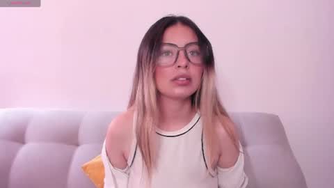 Snapshot of fernanda_aaa chatting on 06/15/26, 02:30 fernanda online show from 06/15/26, 02:30