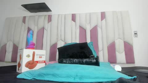 Fernanda online show from 03/10/25, 02:59