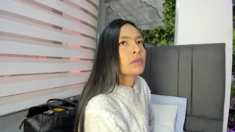 fernanda_liie_ online show from 12/15/25, 12:31