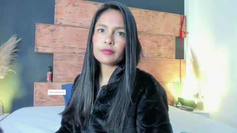fernanda_liie_ online show from 06/19/26, 12:09