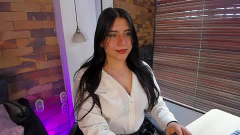 Snapshot of fernanda_mp2 chatting on 06/05/26, 03:07 Fernanda online show from 06/05/26, 03:07