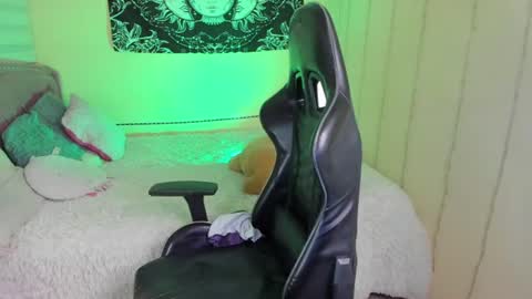 Fernanda Diaz online show from 06/13/26, 07:34