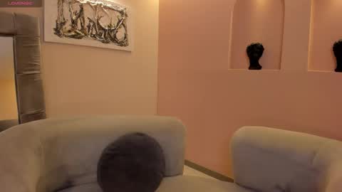 FER  online show from 10/18/25, 10:49