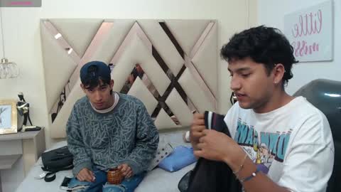 Snapshot of ferphoenix_ chatting on 01/13/25, 03:34 FER PHOENIX online show from 01/13/25, 03:34
