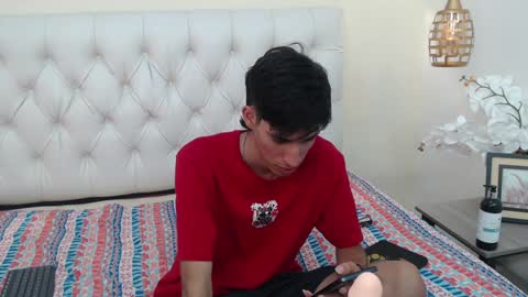 Snapshot of ferphoenix_ chatting on 02/03/25, 06:13 FER PHOENIX online show from 02/03/25, 06:13