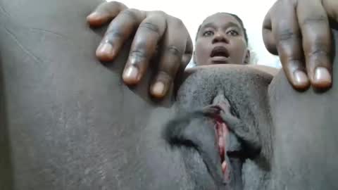 Snapshot of ferriena chatting on 09/22/25, 05:31 Ferie online show from 09/22/25, 05:31