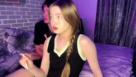 Tina and Tomas online show from 09/29/25, 02:11