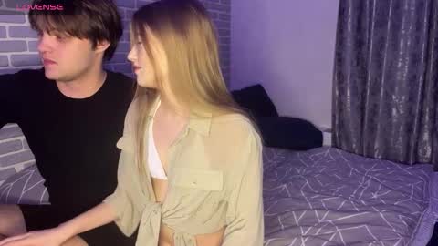 Tina and Tomas online show from 10/05/25, 02:04