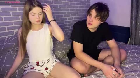 Tina and Tomas online show from 10/10/25, 02:05