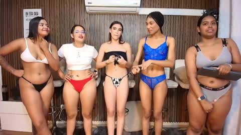 Snapshot of fetishcouples chatting on 11/22/25, 11:53 alice and samm online show from 11/22/25, 11:53