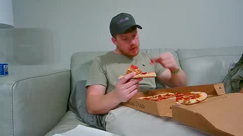 Snapshot of fetishking6 chatting on 02/28/25, 02:53 fetishking6 online show from 02/28/25, 02:53