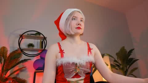 Rey online show from 12/24/24, 11:49