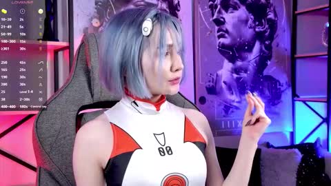 Rey online show from 12/14/25, 04:45