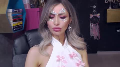 Snapshot of fetishsarah chatting on 12/08/24, 09:41 Sarah online show from 12/08/24, 09:41