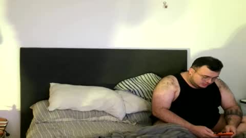 fevyforeverbear online show from 11/25/25, 09:37