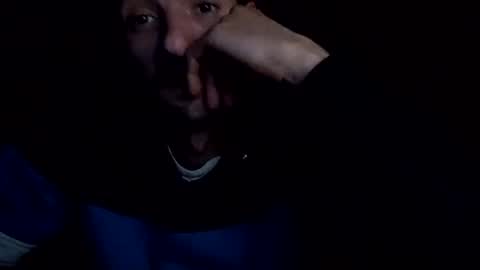 Snapshot of fffjj021 chatting on 12/03/24, 03:20 Raised in 90s online show from 12/03/24, 03:20