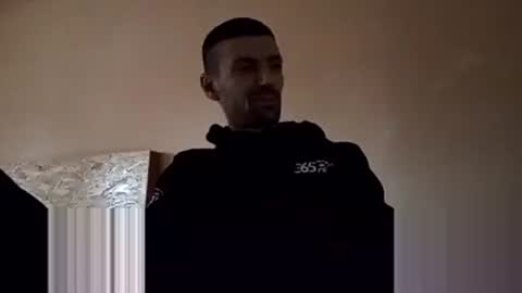 Snapshot of fffjj021 chatting on 12/08/24, 08:30 Raised in 90s online show from 12/08/24, 08:30