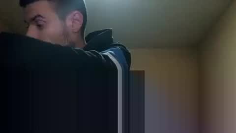 Snapshot of fffjj021 chatting on 12/19/24, 12:56 Raised in 90s online show from 12/19/24, 12:56