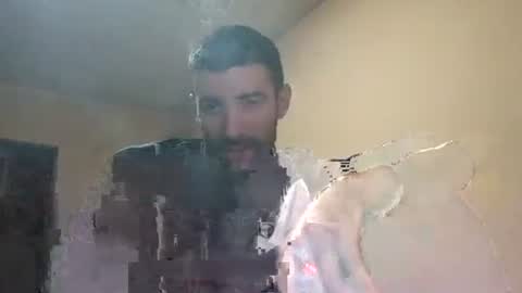 Snapshot of fffjj021 chatting on 12/23/24, 04:33 Raised in 90s online show from 12/23/24, 04:33