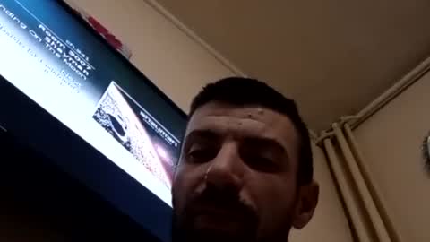 Snapshot of fffjj021 chatting on 12/28/24, 10:02 Raised in 90s online show from 12/28/24, 10:02