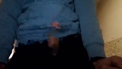 Snapshot of fffjj021 chatting on 01/19/25, 10:17 Raised in 90s online show from 01/19/25, 10:17