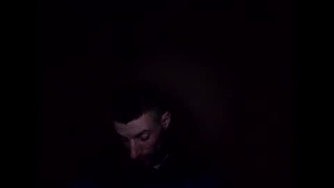 Raised in 90s online show from 04/02/26, 12:08