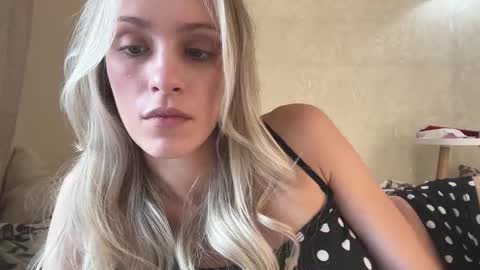 Lisa online show from 09/10/25, 06:57