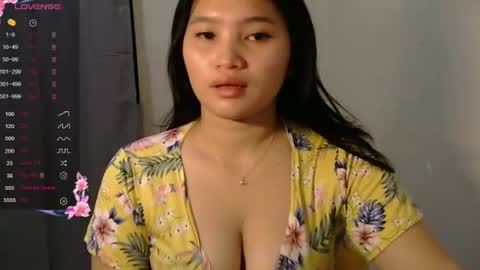fhwilloughbyxx online show from 07/04/26, 12:11