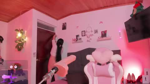 Fiaaa online show from 11/12/25, 12:55