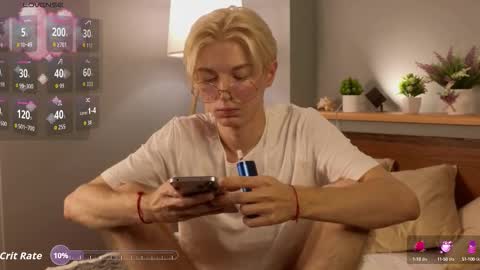 Thomas online show from 09/25/25, 10:13