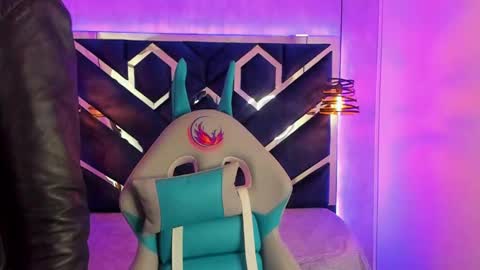   online show from 12/29/24, 02:42