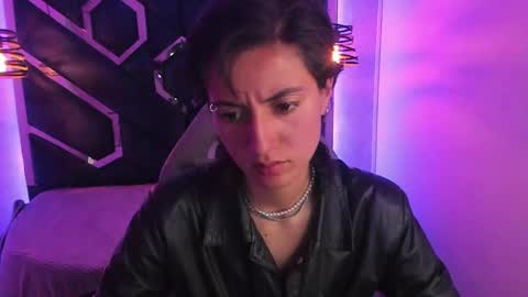   online show from 01/03/25, 03:01
