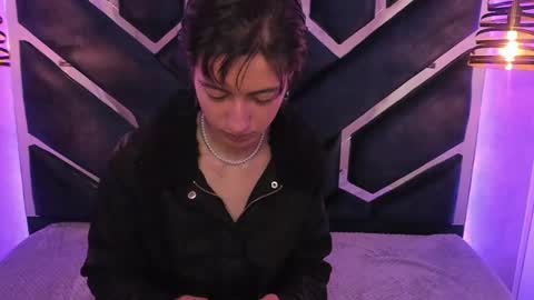   online show from 01/04/25, 03:07