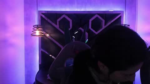   online show from 01/12/25, 03:14