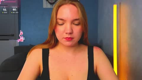Snapshot of fififlower chatting on 04/14/26, 04:24 Rebecca online show from 04/14/26, 04:24