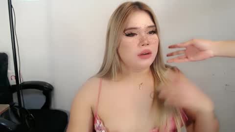 Snapshot of filipina_slutty69xxx chatting on 09/18/25, 02:13 Angela DONT FORGET TO FOLLOW AND GIVE ME APPRECIATION online show from 09/18/25, 02:13