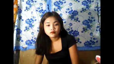 Snapshot of filipinagirl_18 chatting on 04/06/26, 06:36 filipinagirl_18 online show from 04/06/26, 06:36