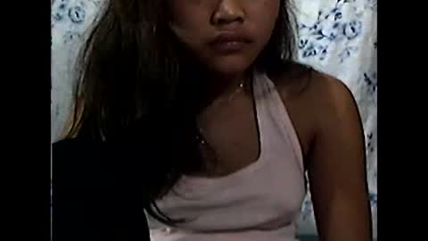Snapshot of filipinagirl_18 chatting on 04/22/26, 09:27 filipinagirl_18 online show from 04/22/26, 09:27
