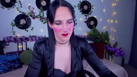 Honey Ill be waiting for you Tue Wed Thu Fri Sat Sun 10am-5pm online show from 12/13/24, 01:44