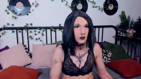 Snapshot of filldamon chatting on 09/30/25, 03:00 Honey Ill be waiting for you Tue Wed Thu Fri Sat Sun 10am-5pm online show from 09/30/25, 03:00