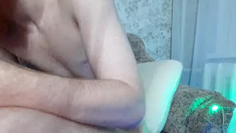 Snapshot of fillipsondon chatting on 12/20/24, 01:43 Whitechocolate online show from 12/20/24, 01:43