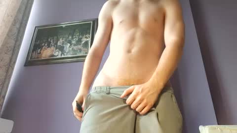 Snapshot of fillipsondon chatting on 12/21/25, 08:43 Whitechocolate online show from 12/21/25, 08:43