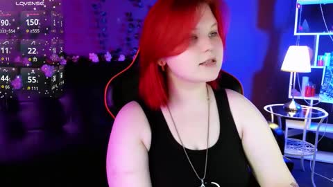 Snapshot of fillisfire chatting on 09/19/25, 04:18 - online show from 09/19/25, 04:18