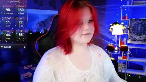 Snapshot of fillisfire chatting on 10/29/25, 04:09 - online show from 10/29/25, 04:09