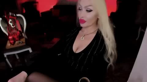 AlfaFemale online show from 11/27/25, 06:26